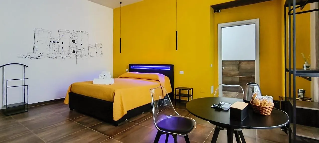 Casa Calu' Maschio Angioino Bed & Breakfast Naples 0*,  Italy